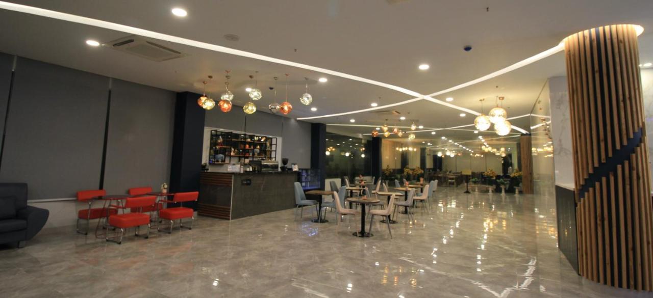 T Shine Resort And Spa Lapu-Lapu City Exterior photo