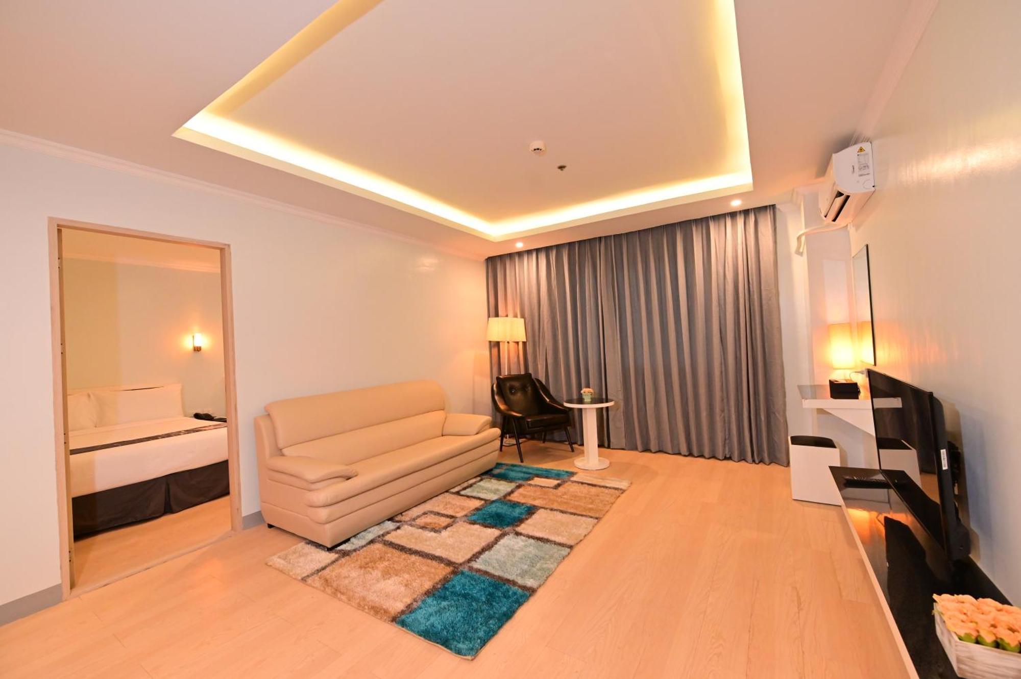 T Shine Resort And Spa Lapu-Lapu City Exterior photo